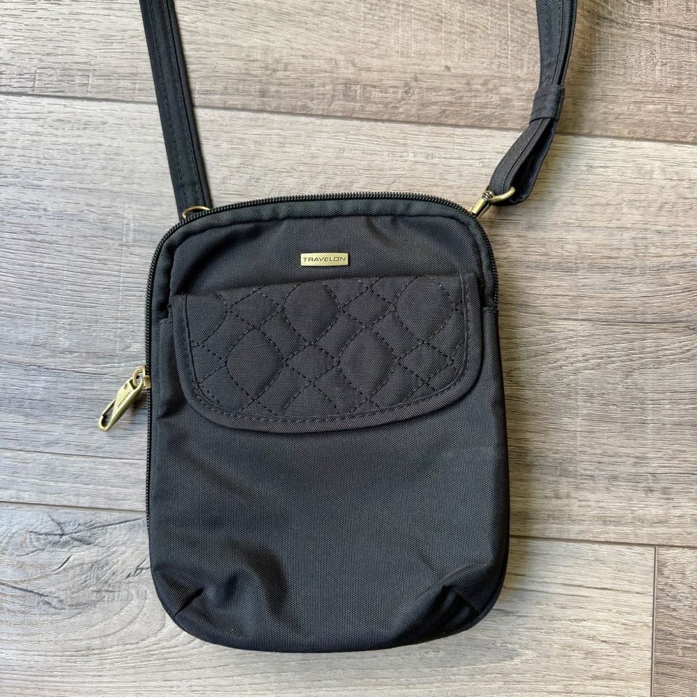 Travelon Safety Travel Purse Crossbody Lightweight Nylon Adjustable Vacation